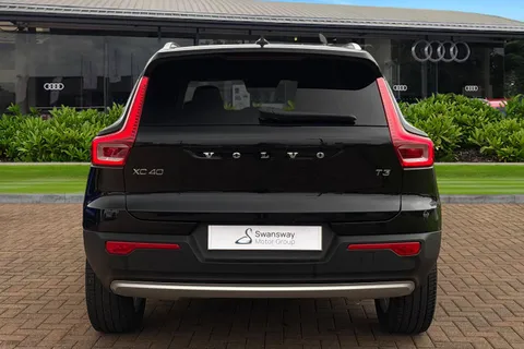 KX21LXP Volvo Xc40 1.5 T3 Momentum Euro 6 (s/s) 5dr Thumbnail #5