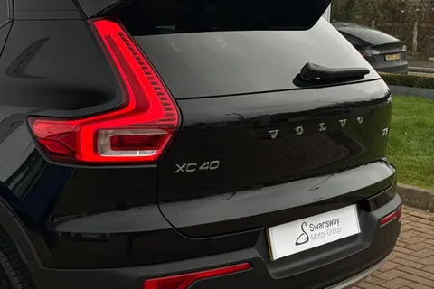 KX21LXP Volvo Xc40 1.5 T3 Momentum Euro 6 (s/s) 5dr Thumbnail #9