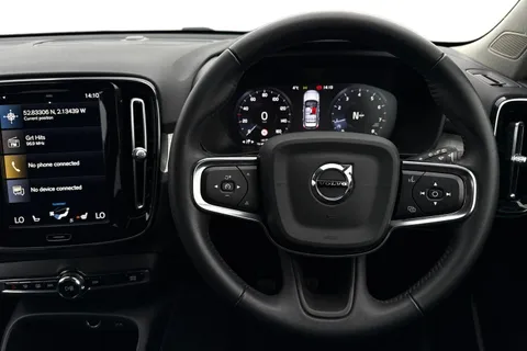 KX21LXP Volvo Xc40 1.5 T3 Momentum Euro 6 (s/s) 5dr Thumbnail #19