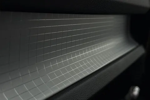 KX21LXP Volvo Xc40 1.5 T3 Momentum Euro 6 (s/s) 5dr Thumbnail #36