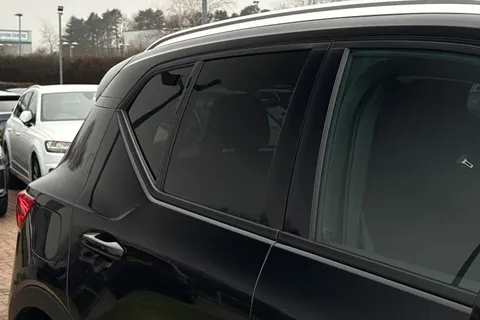 KX21LXP Volvo Xc40 1.5 T3 Momentum Euro 6 (s/s) 5dr Thumbnail #51