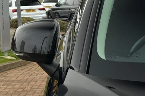 KX21LXP Volvo Xc40 1.5 T3 Momentum Euro 6 (s/s) 5dr Thumbnail #52