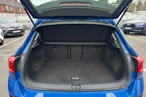 10 of 46 for Volkswagen T-Roc 1.6 TDI SE Euro 6 (s/s) 5dr