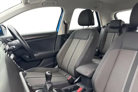 11 of 46 for Volkswagen T-Roc 1.6 TDI SE Euro 6 (s/s) 5dr