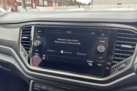 12 of 46 for Volkswagen T-Roc 1.6 TDI SE Euro 6 (s/s) 5dr