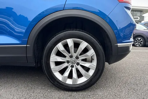 22 of 46 for Volkswagen T-Roc 1.6 TDI SE Euro 6 (s/s) 5dr