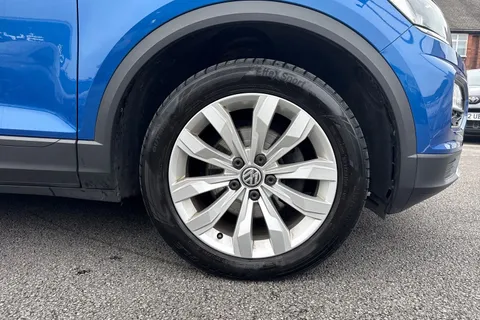 24 of 46 for Volkswagen T-Roc 1.6 TDI SE Euro 6 (s/s) 5dr