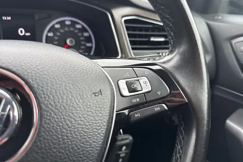 29 of 46 for Volkswagen T-Roc 1.6 TDI SE Euro 6 (s/s) 5dr