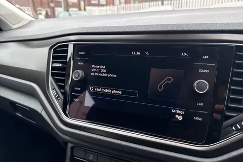 33 of 46 for Volkswagen T-Roc 1.6 TDI SE Euro 6 (s/s) 5dr