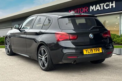 YL19YPR BMW 1 Series 1.5 118i GPF M Sport Shadow Edition Auto Euro 6 (s/s) 5dr Thumbnail #3