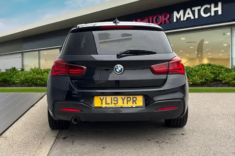 YL19YPR BMW 1 Series 1.5 118i GPF M Sport Shadow Edition Auto Euro 6 (s/s) 5dr Thumbnail #5