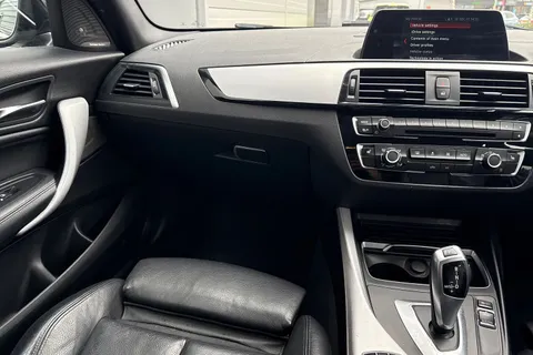 YL19YPR BMW 1 Series 1.5 118i GPF M Sport Shadow Edition Auto Euro 6 (s/s) 5dr Thumbnail #21