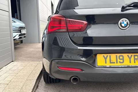 YL19YPR BMW 1 Series 1.5 118i GPF M Sport Shadow Edition Auto Euro 6 (s/s) 5dr Thumbnail #28