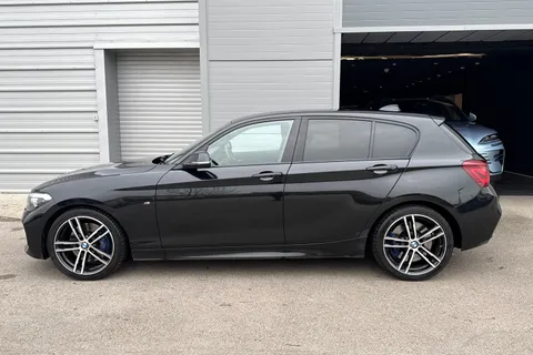 YL19YPR BMW 1 Series 1.5 118i GPF M Sport Shadow Edition Auto Euro 6 (s/s) 5dr Thumbnail #32