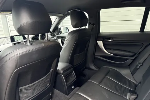 YL19YPR BMW 1 Series 1.5 118i GPF M Sport Shadow Edition Auto Euro 6 (s/s) 5dr Thumbnail #35