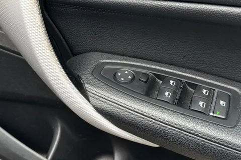 YL19YPR BMW 1 Series 1.5 118i GPF M Sport Shadow Edition Auto Euro 6 (s/s) 5dr Thumbnail #40