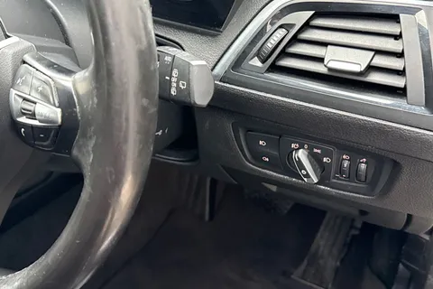 YL19YPR BMW 1 Series 1.5 118i GPF M Sport Shadow Edition Auto Euro 6 (s/s) 5dr Thumbnail #41