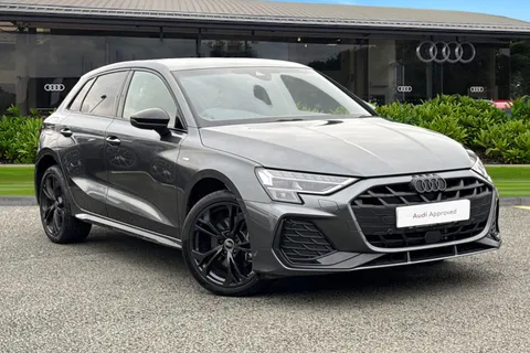 LR75CYC Audi A3 Black Edition 40 TFSI e  204 PS S tronic Thumbnail #2