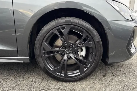 LR75CYC Audi A3 Black Edition 40 TFSI e  204 PS S tronic Thumbnail #8