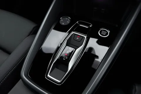 LR75CYC Audi A3 Black Edition 40 TFSI e  204 PS S tronic Thumbnail #21