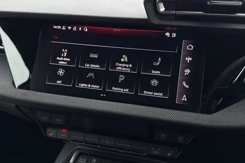 LR75CYC Audi A3 Black Edition 40 TFSI e  204 PS S tronic Thumbnail #29