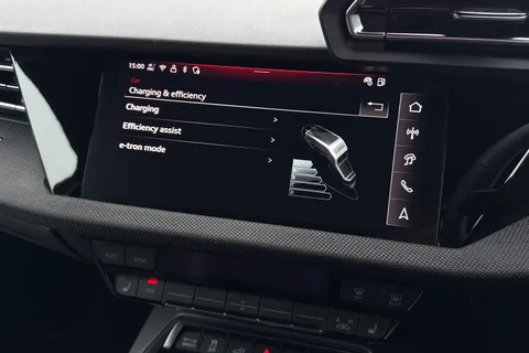 LR75CYC Audi A3 Black Edition 40 TFSI e  204 PS S tronic Thumbnail #35