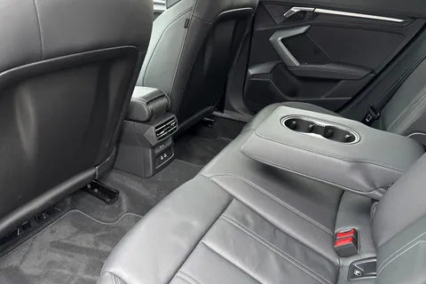 LR75CYC Audi A3 Black Edition 40 TFSI e  204 PS S tronic Thumbnail #43