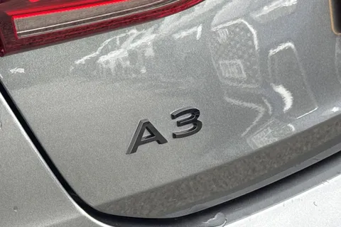 LR75CYC Audi A3 Black Edition 40 TFSI e  204 PS S tronic Thumbnail #56