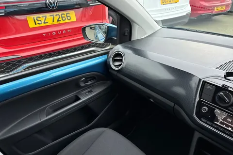 20 of 42 for VOLKSWAGEN UP 1.0 BlueMotion Tech Move Up 5dr