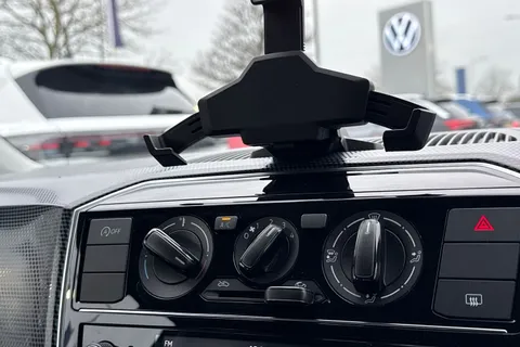 22 of 42 for VOLKSWAGEN UP 1.0 BlueMotion Tech Move Up 5dr