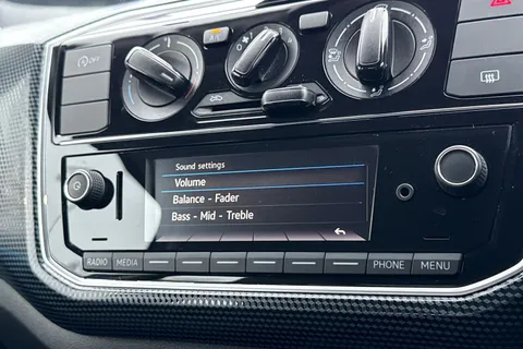 30 of 42 for VOLKSWAGEN UP 1.0 BlueMotion Tech Move Up 5dr