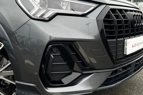 YR25BBF Audi Q3 Black Edition 35 TDI  150 PS S tronic Thumbnail #27