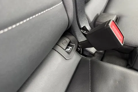 YR25BBF Audi Q3 Black Edition 35 TDI  150 PS S tronic Thumbnail #40