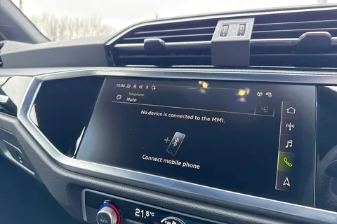 YR25BBF Audi Q3 Black Edition 35 TDI  150 PS S tronic Thumbnail #58