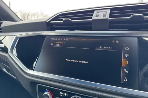 YR25BBF Audi Q3 Black Edition 35 TDI  150 PS S tronic Thumbnail #59