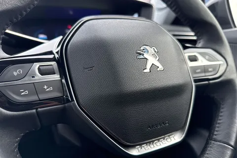 YH22LSN PEUGEOT 2008 1.2 PureTech Allure Premium Euro 6 (s/s) 5dr Thumbnail #48