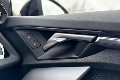 42 of 59 for Audi S3 2.0 TFSI Black Edition Sportback S Tronic quattro Euro 6 (s/s) 5dr