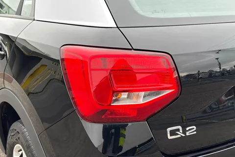 PL72EKE Audi Q2 Technik 30 TFSI  110 PS 6-speed Thumbnail #9