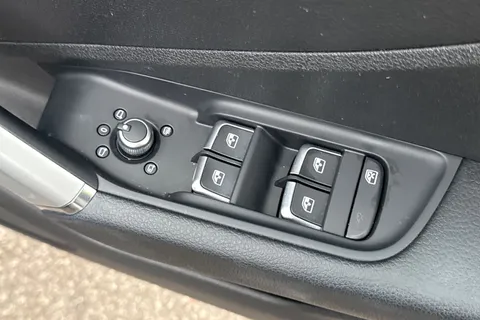 PL72EKE Audi Q2 Technik 30 TFSI  110 PS 6-speed Thumbnail #22