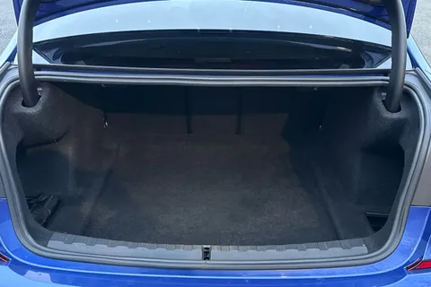 YC19KGR BMW 3 Series 2.0 320i M Sport Auto Euro 6 (s/s) 4dr Thumbnail #8