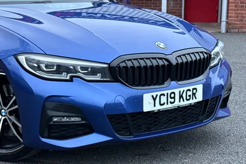 YC19KGR BMW 3 Series 2.0 320i M Sport Auto Euro 6 (s/s) 4dr Thumbnail #10