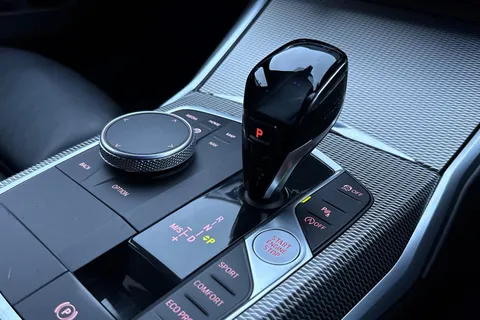 YC19KGR BMW 3 Series 2.0 320i M Sport Auto Euro 6 (s/s) 4dr Thumbnail #24