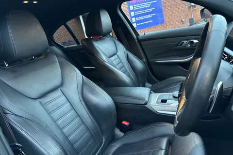 YC19KGR BMW 3 Series 2.0 320i M Sport Auto Euro 6 (s/s) 4dr Thumbnail #25