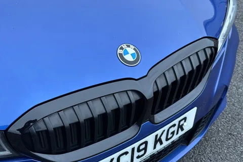 YC19KGR BMW 3 Series 2.0 320i M Sport Auto Euro 6 (s/s) 4dr Thumbnail #27