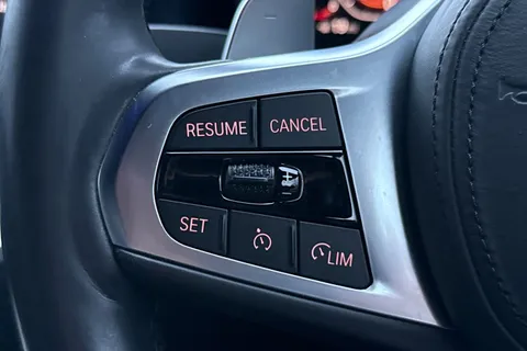 YC19KGR BMW 3 Series 2.0 320i M Sport Auto Euro 6 (s/s) 4dr Thumbnail #42