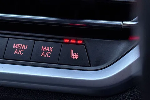 YC19KGR BMW 3 Series 2.0 320i M Sport Auto Euro 6 (s/s) 4dr Thumbnail #49