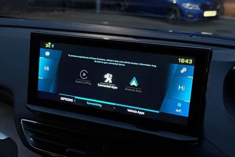 20 of 57 for PEUGEOT 3008 Gt Bluehdi S/S Auto 2.0 BlueHDi 180 GT 5dr EAT6