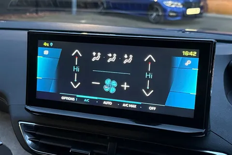 21 of 57 for PEUGEOT 3008 Gt Bluehdi S/S Auto 2.0 BlueHDi 180 GT 5dr EAT6