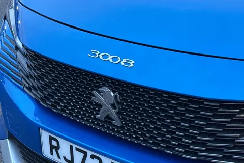 27 of 57 for PEUGEOT 3008 Gt Bluehdi S/S Auto 2.0 BlueHDi 180 GT 5dr EAT6