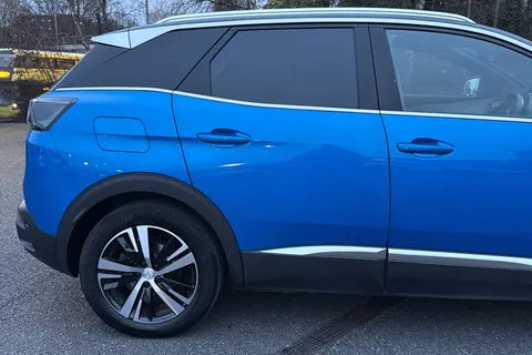 30 of 57 for PEUGEOT 3008 Gt Bluehdi S/S Auto 2.0 BlueHDi 180 GT 5dr EAT6